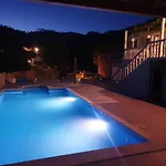 فيلة Sunny Hill