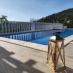 Sunny Hill Villa